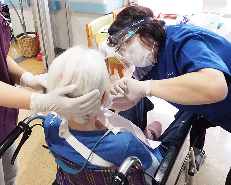 外来歯科医院と変わらない歯科診療を提供